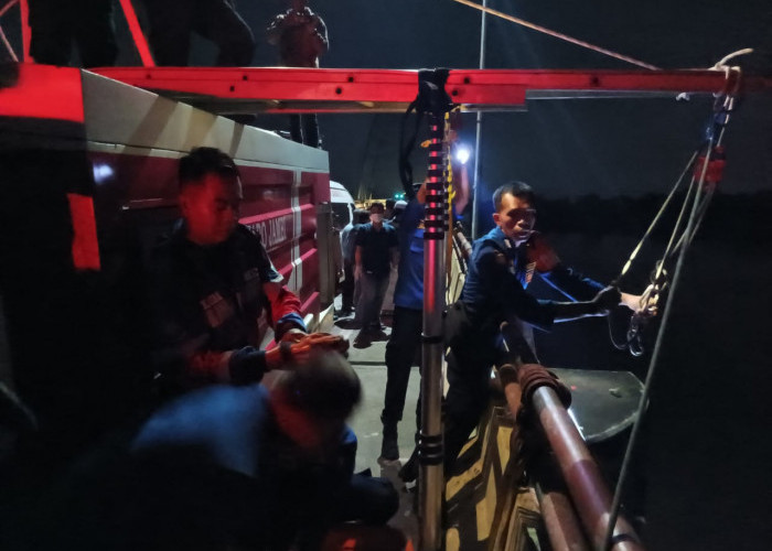 Nongkrong Sambil Minum Alkohol, Seorang Mahasiswa 20 Tahun Terjatuh di Jembatan Aurduri II