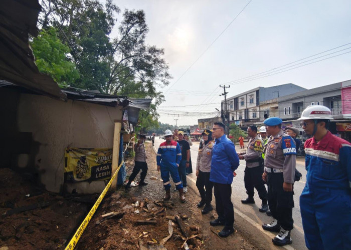 Polisi Buru Pelaku Pencurian Minyak Pipa Pertamina di Paal X, Kapolsek Kota Baru:Nomor HP Pelaku Sudah Dilacak