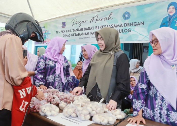 TP PKK Tanjab Barat Gelar Pasar Murah, Bantu Masyarakat Jelang Idulfitri 1447 H