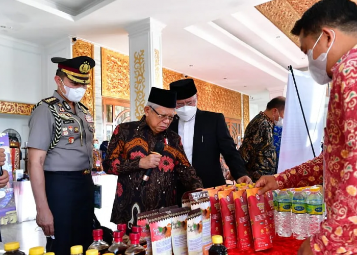 Wakil Presiden Sahur di Bengkulu, Puasa di Jambi dan Buka Puasa di Padang