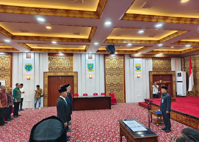 BREAKING NEWS: 4 Kepala OPD Pemprov Jambi Hasil Lelang Jabatan Dilantik Gubernur Al Haris, Ini Namanya