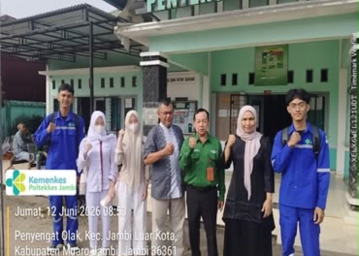 Program PPDM Pendampingan Pembuatan SPAL di Desa Penyengat Olak Poltekkes Kemenkes Jambi