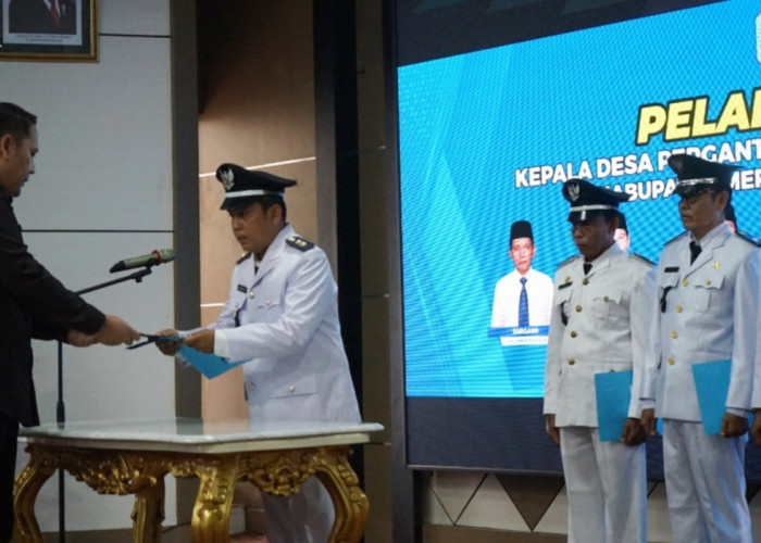 Lantik 6 Kades PAW, Bupati M. Syukur Singgung Tambang Rakyat, Dana Desa dan Camat,Ini Nama-Nama yang Dilantik