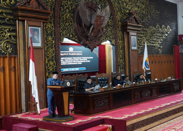 Gubernur Jambi Al Haris Sentil Pejabat 'Melawan' dan Malas : Perombakan Jabatan Digelar Agustus