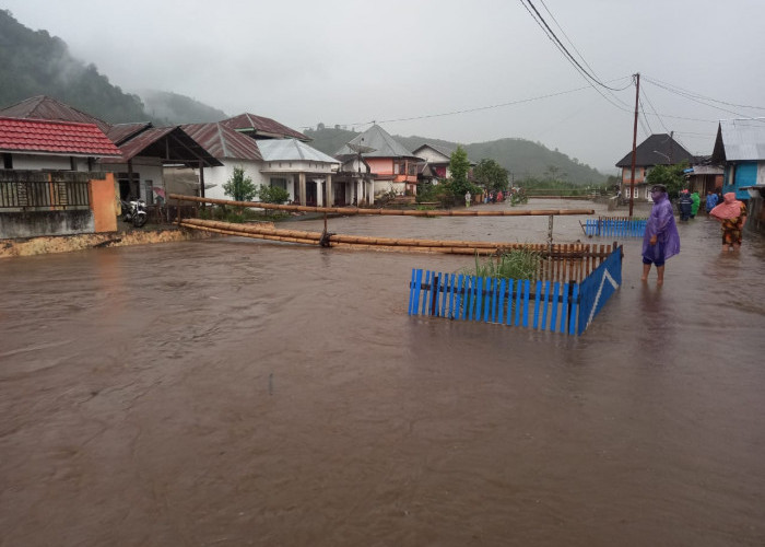 Banjir Rendam Sejumlah Desa di Kerinci, Ratusan rumah warga terendam 