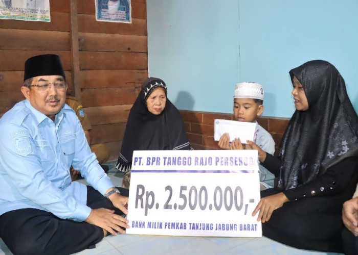 Bupati Anwar Sadat Kunjungi Keluarga Korban Hilang di Sungai Pengabuan, Berikan Santunan dan Dukungan Moril