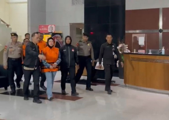 Bupati Sukoharjo Etik Suryani Ditetapkan Sebagai Tersangka dan Ditahan KPK