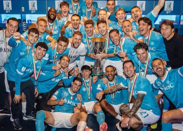 Hajar Bologna 2-0, Napoli Juara Piala Super Italia 