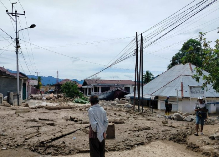 Banjir Bandang di Pasar Maninjau Agam, Bupati: 40 Rumah Terdampak