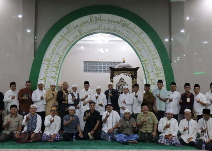 Melalui Safari Ramadan, UNJA Jalin Kedekatan dengan Warga