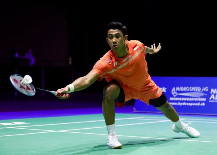 Kalahkan Wakil Hong Kong di Perempat Final Swiss Open, Alwi Farhan Tantang  Li Shi Feng di Semifinal