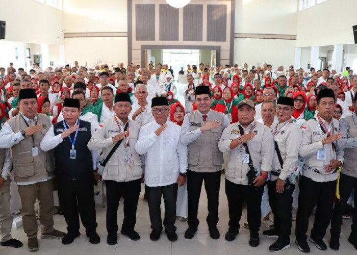 Suhu Arab Saudi Ekstrem, Gubernur Jambi Ingatkan Jemaah Haji Kloter 24 Luruskan Niat Semata-mata untuk Ibadah