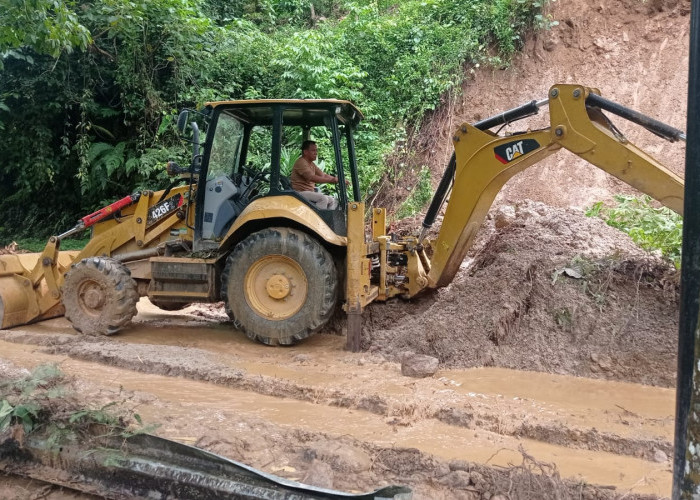 Singkirkan 25 Titik Longsor di Jalan Lintas Bangko - Kerinci, Begini Penanganan Cepat BPJN Wilayah Jambi