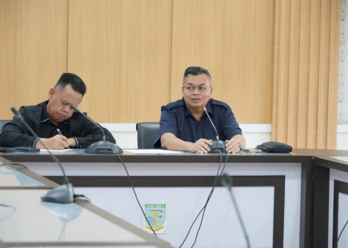 RDP dengan Bank Jambi dan OJK, Kemas Faried Minta Layanan Wajib Normal Sebelum 1 Maret
