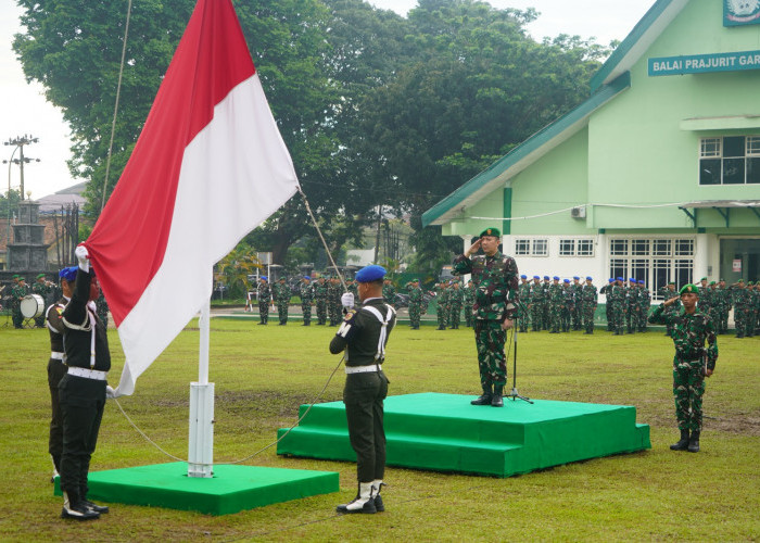 Kasrem 042/Gapu Pimpin Upacara Bendera 17-an, Tekankan disiplin dan Kepedulian terhadap Rakyat