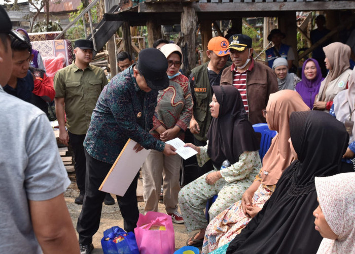 Tinjau Korban Kebakaran di Tanjung Raden, Pemkot Jambi akan Siapkan Markas Damkar di Pelayangan