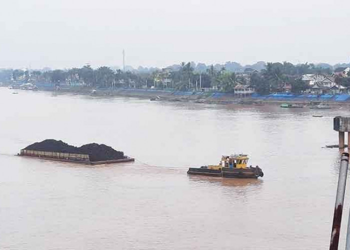 Air Sungai Batanghari Mulai Mengering, Ketinggian Capai 9,4 Meter