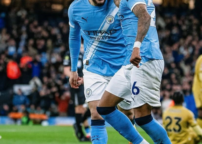 Bantai Crystal Palace 3-0, Manchester City Tempel Ketat Arsenal