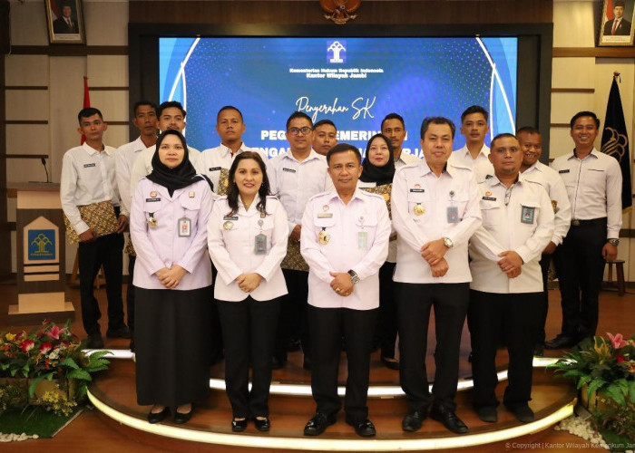 11 Pegawai Outsourcing Kanwil Kemenkum Jambi Resmi Diangkat Jadi PPPK Paruh Waktu