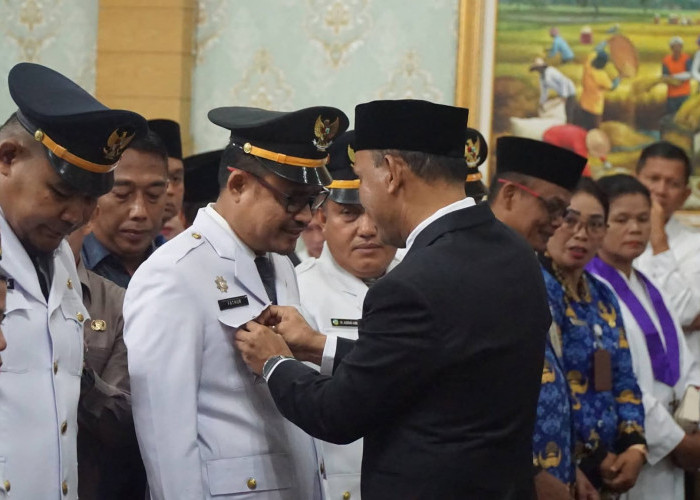 Perdana, Bupati Hurmin Rombak Kabinet
