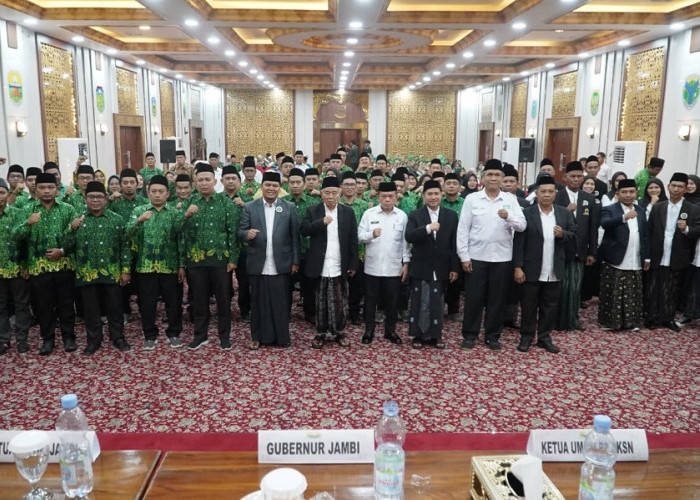 Hadiri Pelantikan JKSN Jambi, Al Haris Tekankan Peran Guru dan Kiai Jaga Moral Generasi Bangsa