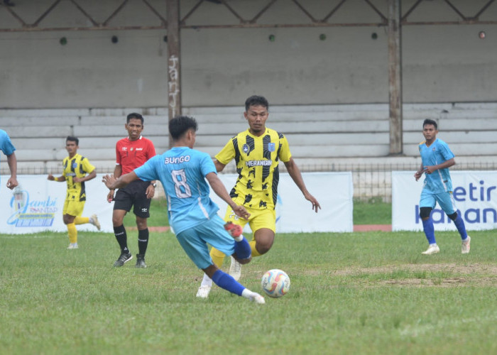 2 Bek Bawa Merangin Unggul 2-0 Melawan Bungo di Babak Pertama Semifinal Gubernur Cup 2025