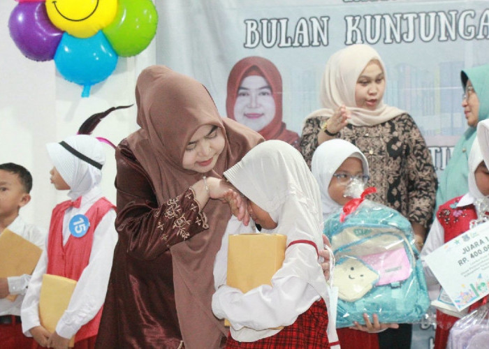 Bunda Literasi Hj. Fadhilah Sadat Tegaskan Literasi Membentuk Karakter dan Kreativitas Anak