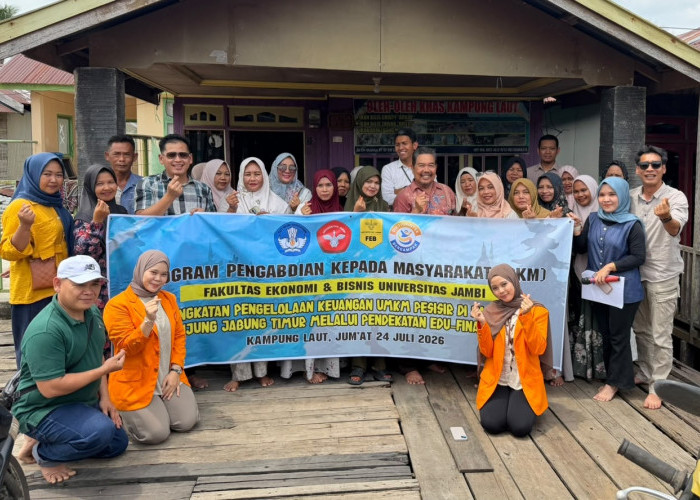 Dosen FEB UNJA Perkuat Pengelolaan Keuangan UMKM Pesisir Kampung Laut melalui Edu Finance