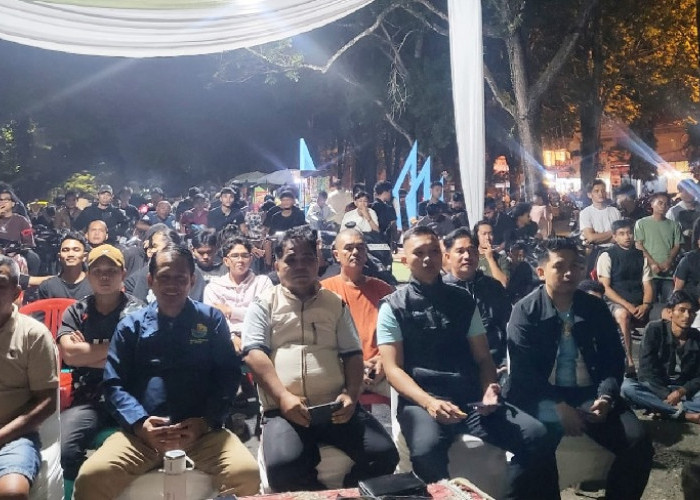 Fasilitasi Nobar Semifinal Ke-2 PD 2026, Dinas Kominfo Merangin Pererat Silaturahmi dan Dorong Ekonomi Warga