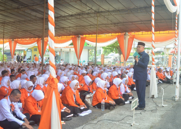 Fasha Ajak Mahasiswa Bangun Kemajuan Masa Depan Jambi 