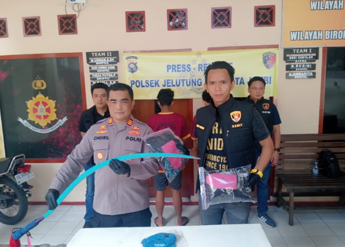 Polisi Ringkus Pelaku Pembacokan Tukang Parkir di Jelutung, Turut Amankan Celurit Panjang 