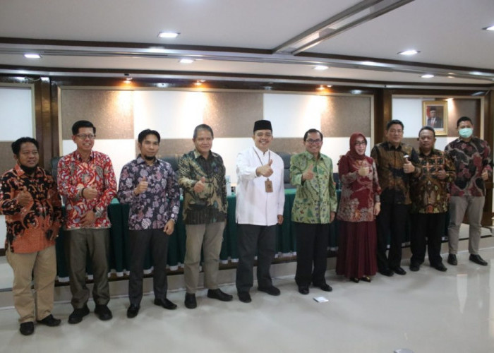 FK UIN STS JAMBI, KADO DAN LEGACY PERSEMBAHAN PUTRA JAMBI