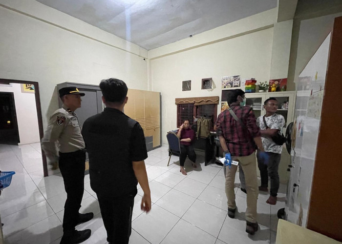 Istri Temukan Suami Meninggal Dunia di Kamar Mandi Rumah