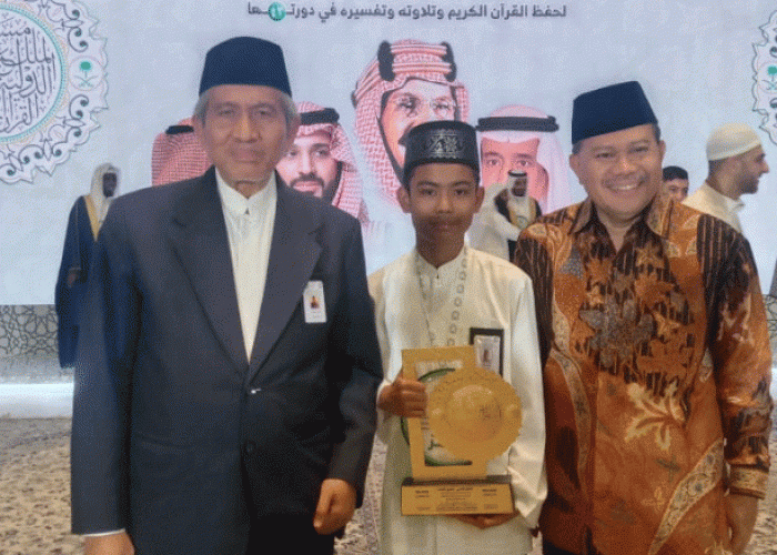 Hafiz 13 Tahun Juara 2 Musabaqah Hafalan Al-Qur'an Internasional