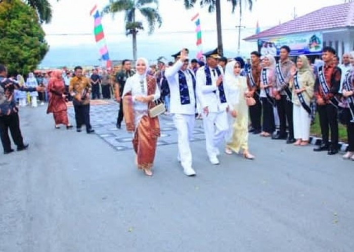 Sampai di Sungai Penuh, Wako Alfin dan Wawako Azhar Disambut Antusias di Rumah Dinas