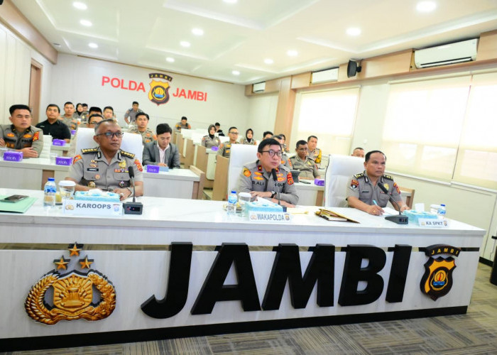 Pelatihan Public Speaking Call Center 110, Polda Jambi Tingkatkan Profesionalisme Pelayanan Publik