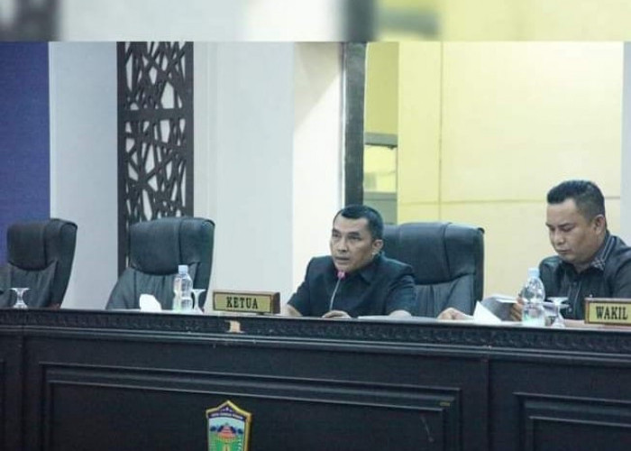 Ketua DPRD Sungai Penuh Lendra Wijaya Pimpin Rapat KUA-PPAS Untuk Anggaran 2025