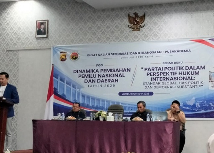 Pusakademia Bedah Buku Politik, Soroti Masa Depan Demokrasi dan Pemilu 2029