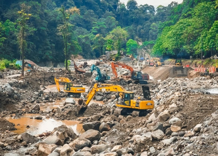 HK Bantu Buka Kembali Jalur Padang-Bukittinggi Lewat Lembah Anai