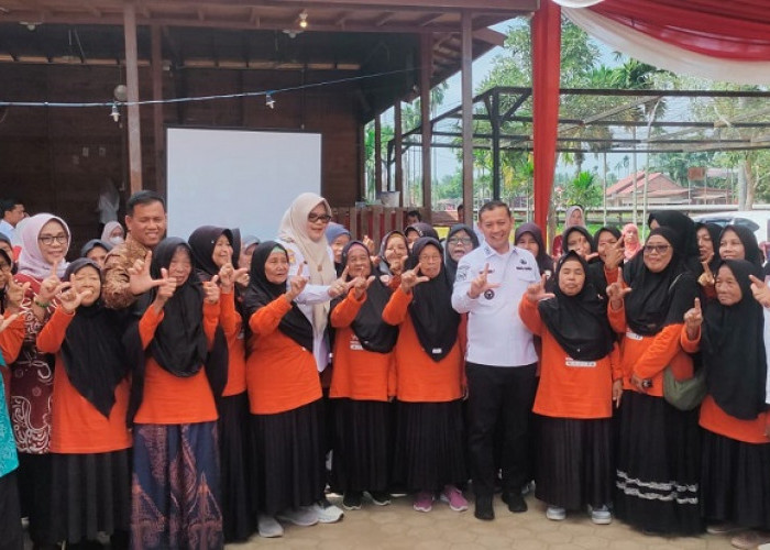 Sekolah Lansia Standard 2 SKK Migas PetroChina di Tanjab Timur Dapat Apresiasi Bupati Dillah