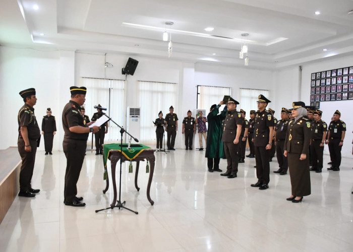 Tiga Pejabat Eselon III Resmi Dilantik, Kejati Jambi Perkuat Struktur Organisasi