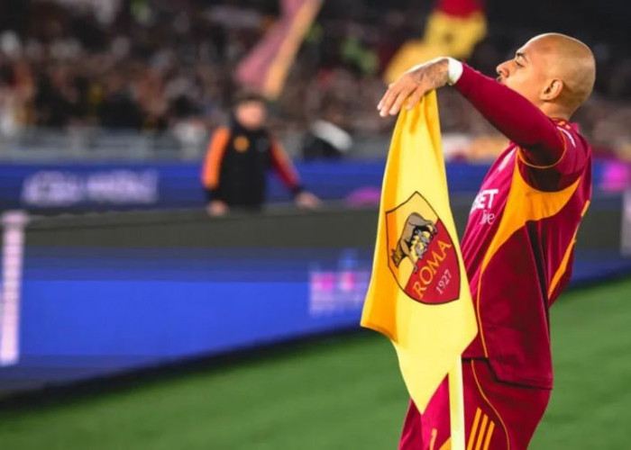 AS Roma Gunduli Pisa 3-0, Donyell Malen Cetak Hattrick