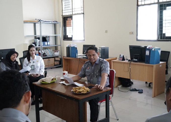 Jelang Hari KI Sedunia 2026, Kabid Pelayanan KI Pimpin Rapat Internal 