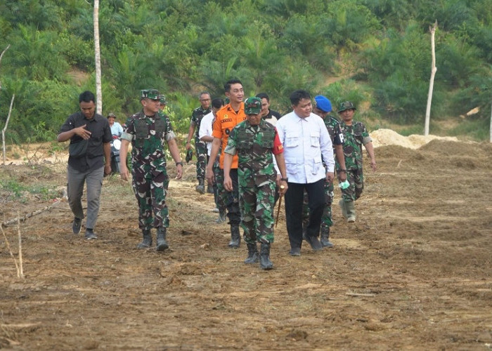 Turun Langsung ke Bungo, Danrem 042/Gapu Kawal Akselerasi Pembangunan TMMD Ke-129