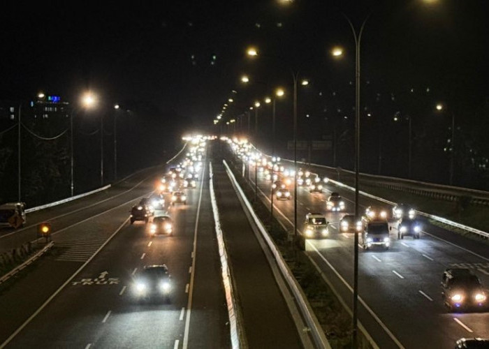  Senin Malam, Tol Cipali Dilintasi 56 Ribu Kendaraan Menuju Jakarta 
