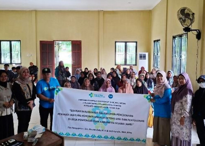 Edukasi Masyarakat dalam Upaya Pencegahan Penyakit Jantung Koroner di Desa Penyengat Olak  Muaro Jambi