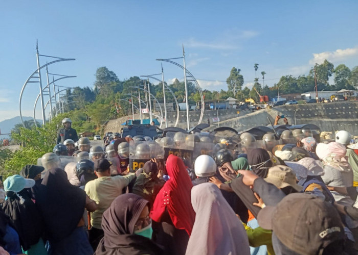7 Warga Diamankan Unjuk Rasa di PLTA Batang Merangin Itu 