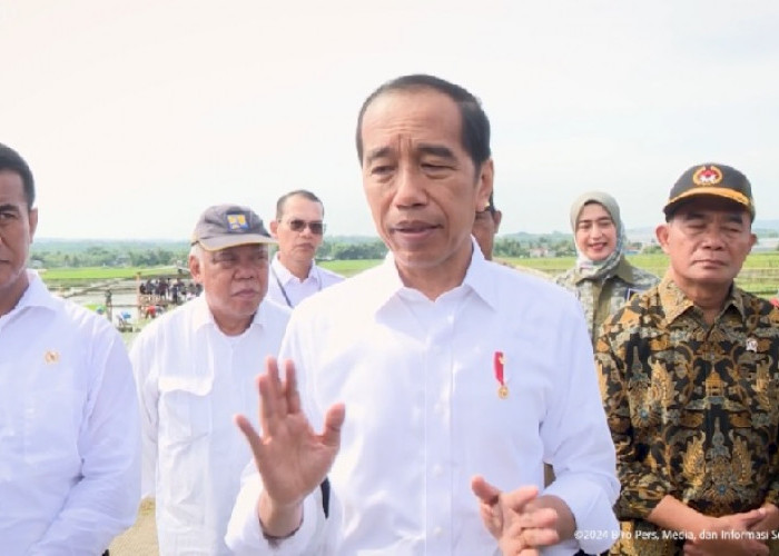 Kata Pak Presiden Jokowi  Beli Pupuk Petani Bisa Gunakan KTP