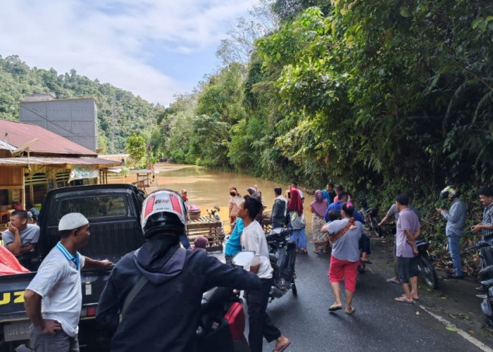 Banjir! Jalur Bangko-Kerinci Dialihkan ke Padang