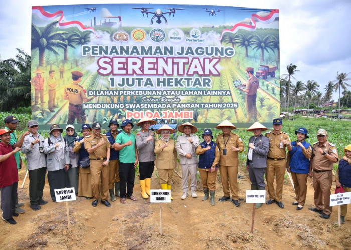 Dukung Swasembada Pangan, Pj Wali Kota Jambi Hadiri Penanaman Jagung Serentak 1 Juta Hektar